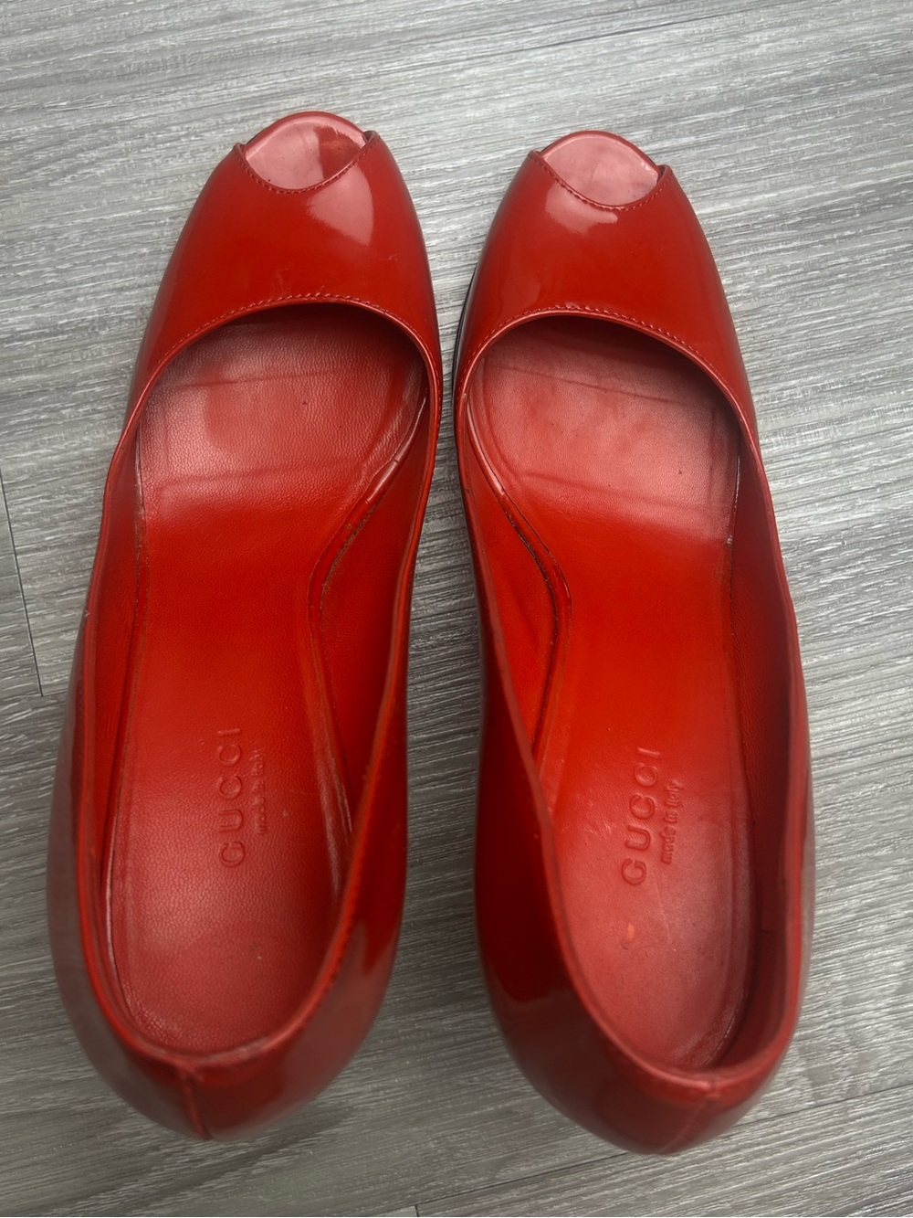 Gucci Red Patent Leather Peep Toe Wedge Pumps Heels Size 8 B - Picture 6 of 15